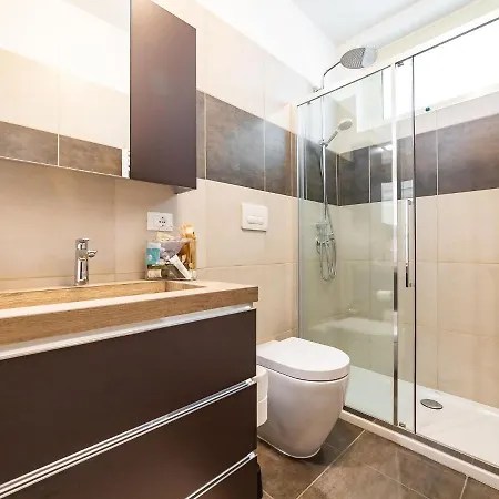 Raffaello With Swimming Pool And Terrace In Borghetto *
